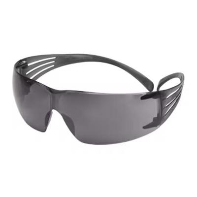 Imagen del producto GAFA 3M SF202AFP SECUREFIT LENTE GRIS